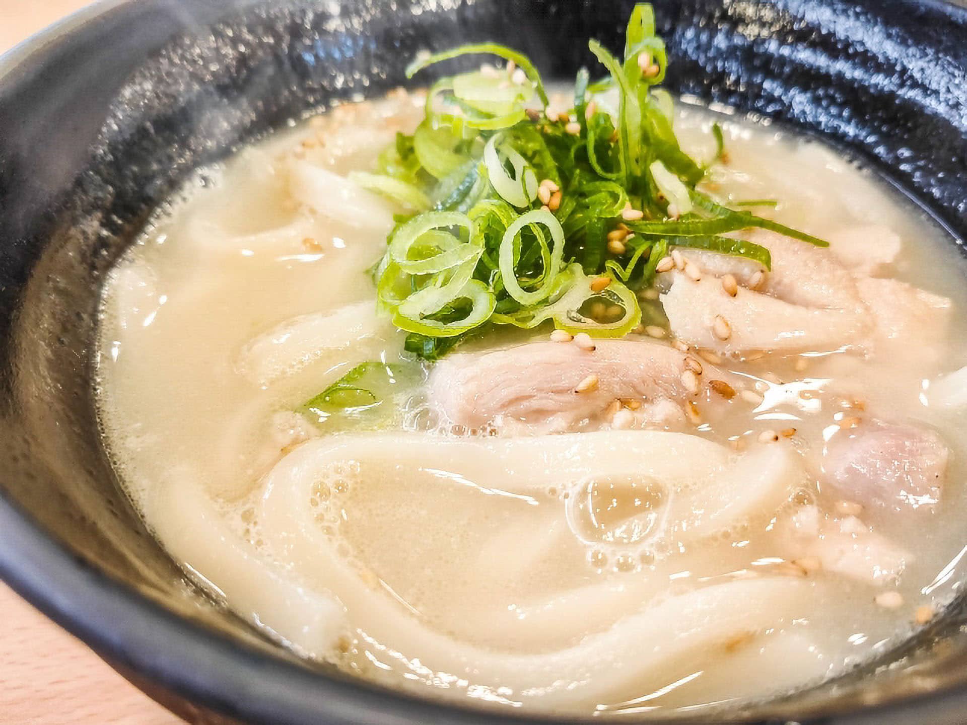 【SHOWチャンネル】もつ煮込みうどん『糸庄』富山のお店の場所